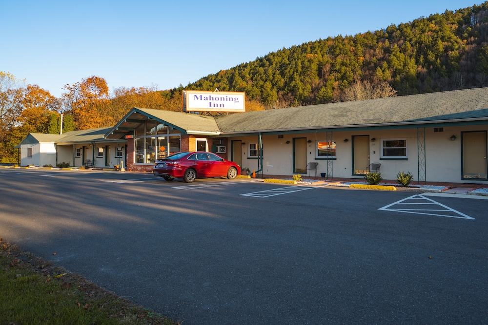 Mahoning Inn - photo 26