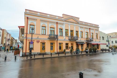 Charming apartment downtown Tbilisi
