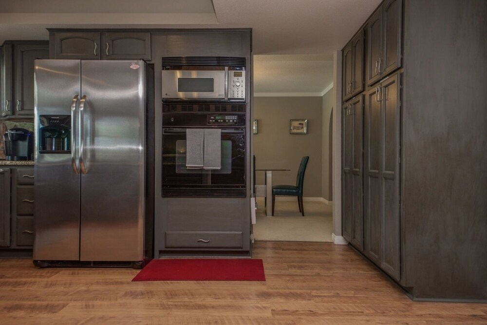 Luxurious 6BR 7min to Las Vegas Strip