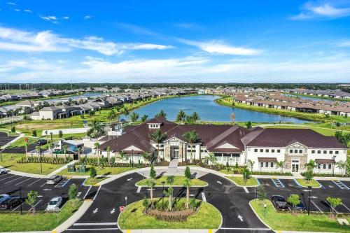 Vacation in Paradise — hotel in Lehigh Acres