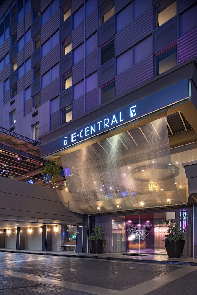 E Central Downtown Los Angeles Hotel - photo 36