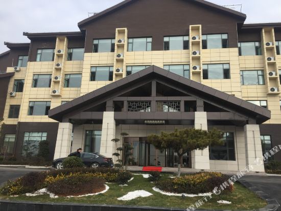 Yixin Yangshengyuan Hotel — 4-Star Luxury Hotel in Linyi, People's Republic of China
