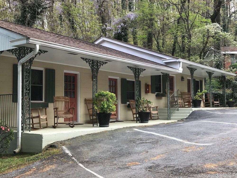 Mountain Aire Cottages & Inn - photo 42