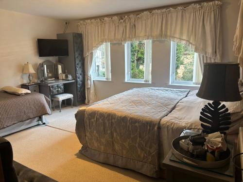 Arch House — 4-Star Luxury Hotel in Enniskillen, United Kingdom
