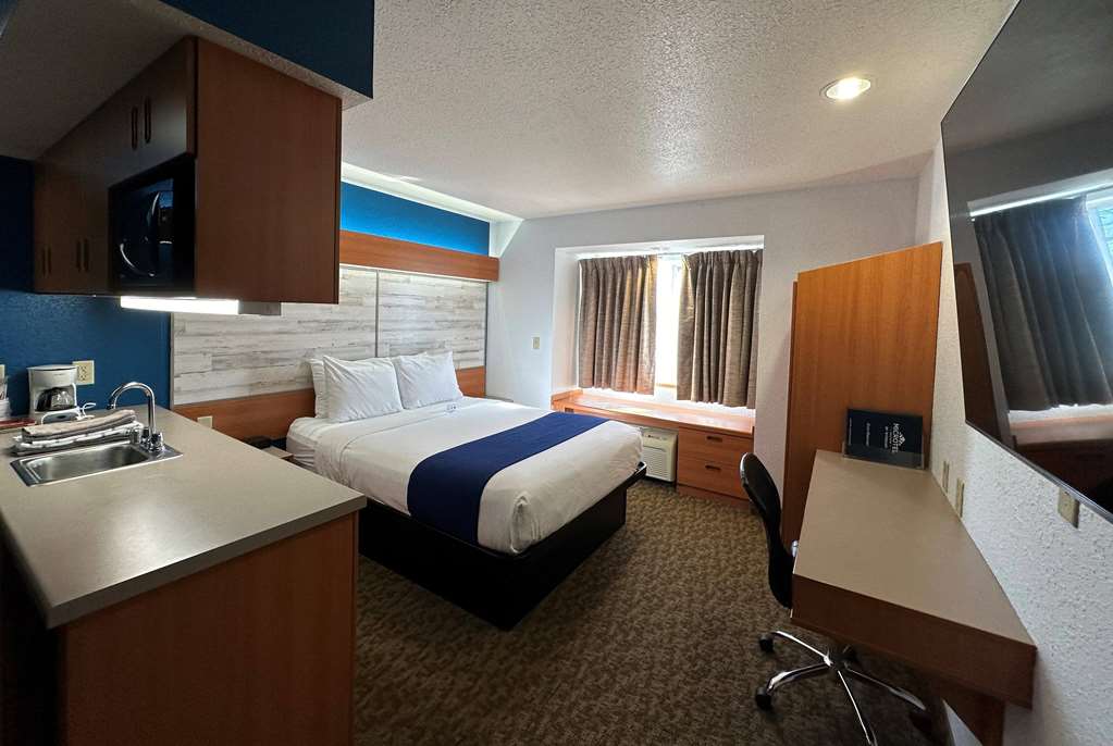 Microtel Inn & Suites by Wyndham Tomah - photo 16