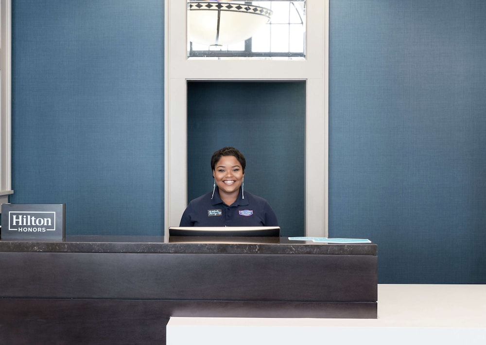 Hampton Inn & Suites Atlanta Downtown - photo 7