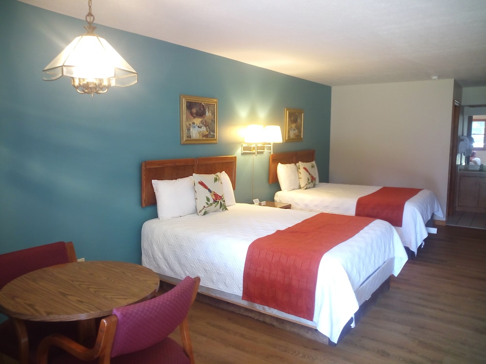Meadowlark Motel with Restaurant & Bar - photo 5