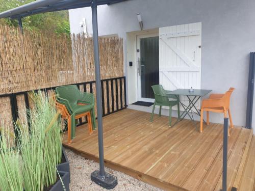 Au pied de la Forêt — hotel in Oyonnax