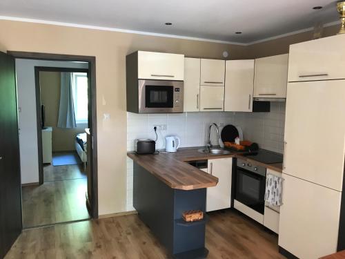 Central Apartman — 4-Star Luxury Hotel in Balatonfured, Hungary