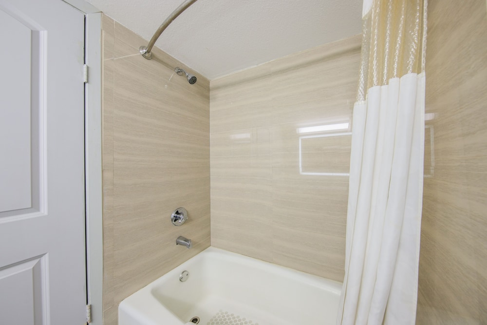 Americas Best Value Inn & Suites Brenham - photo 26