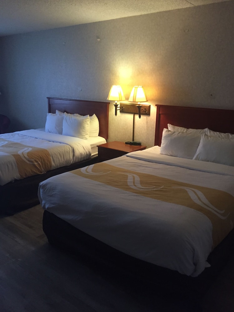 Quality Inn & Suites Albuquerque Midtown University Area - photo 9