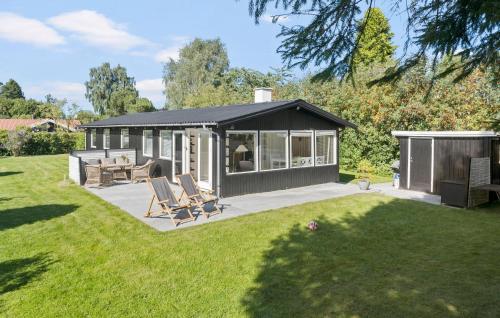 Beautiful Home In Dronningmølle — 5-Star Luxury Hotel in None, Denmark