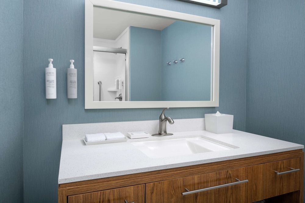 Home2 Suites by Hilton Tallahassee State Capitol - photo 21