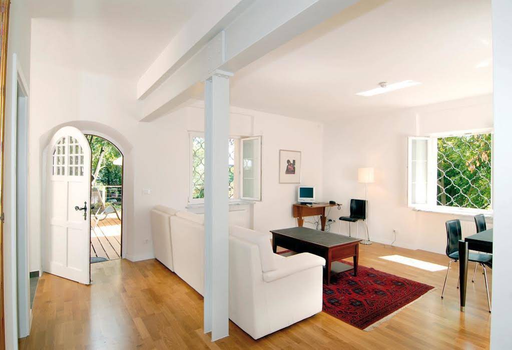 Villa Verdi Apartments — 4-Star Luxury Hotel in Merano, Italy