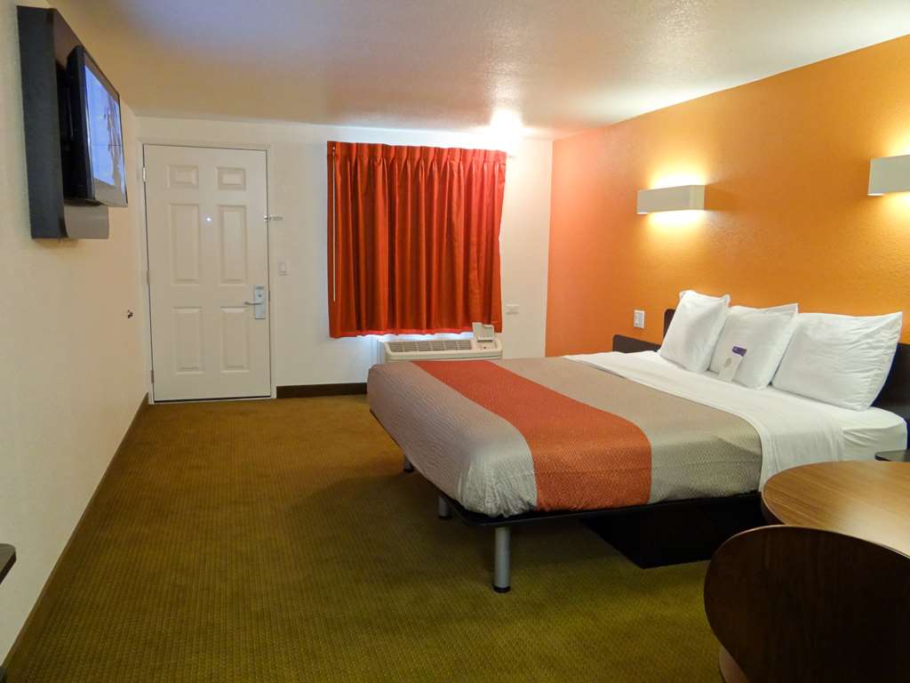 Motel 6 Erie PA - photo 13