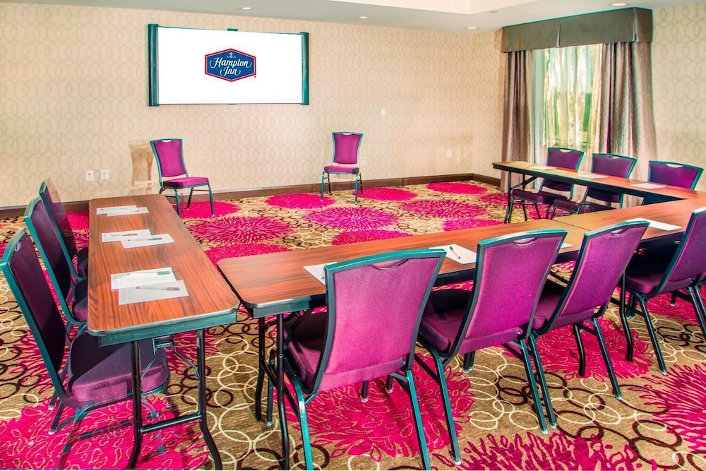 Hampton Inn & Suites La Porte - photo 40