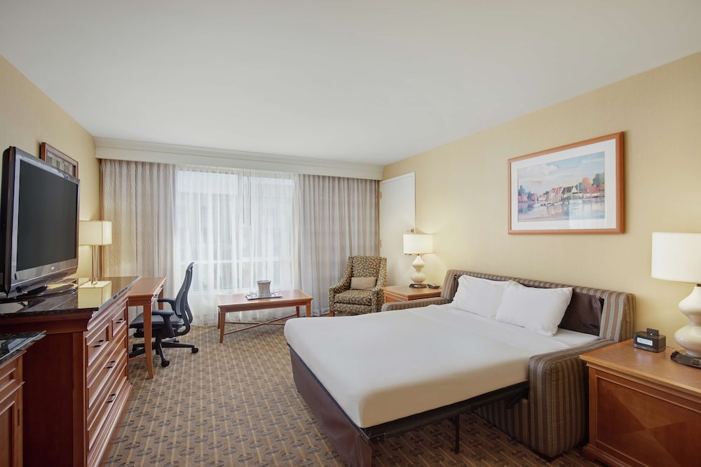 Hilton Seattle Airport & Conference Center - photo 8