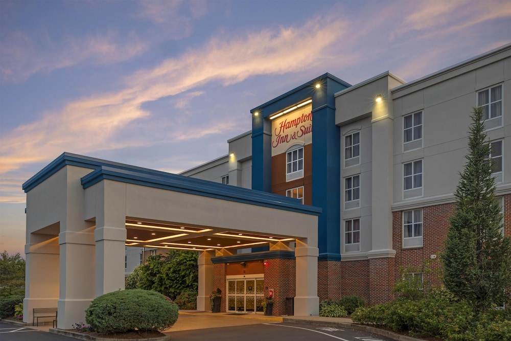 Hampton Inn & Suites Plymouth — hotel in Plymouth