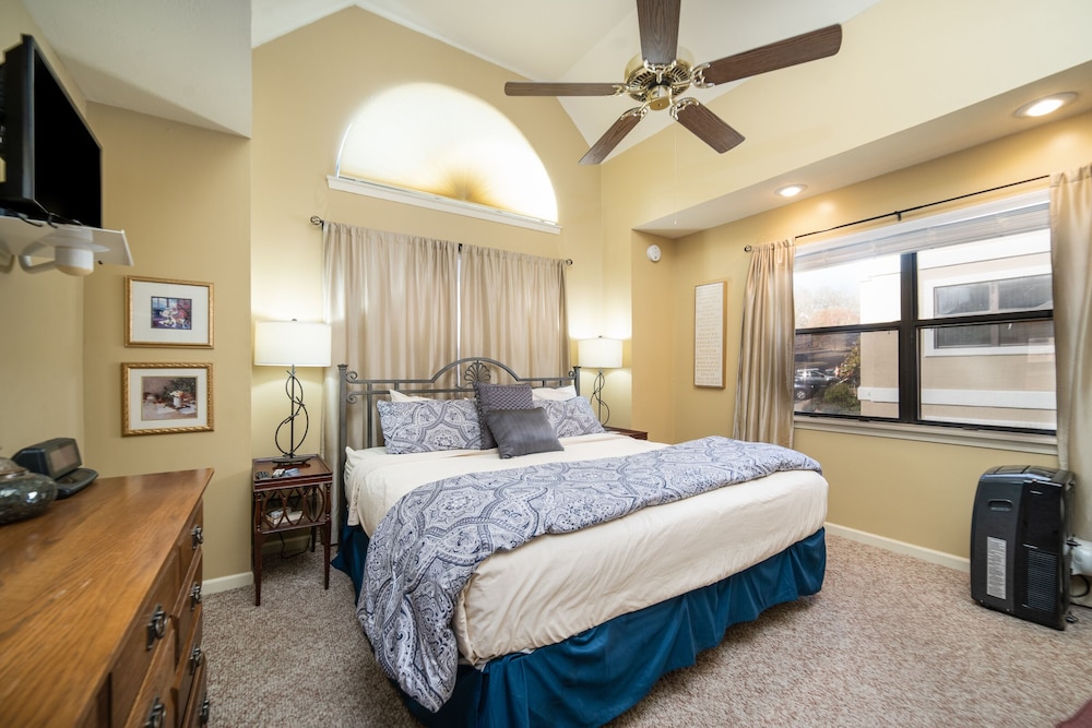 Pointe Royale Condominium Resort & Golf Course - photo 12