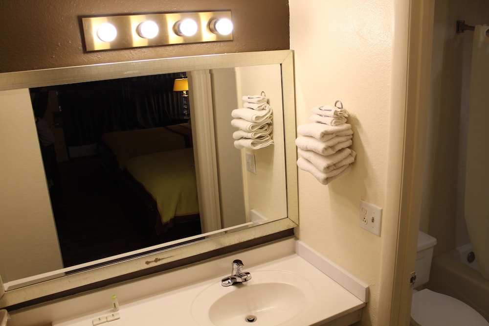 The Fitzgerald Inn - photo 12