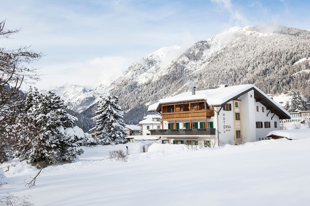 Hotel Erna - carbon neutral hotel in Colle Isarco