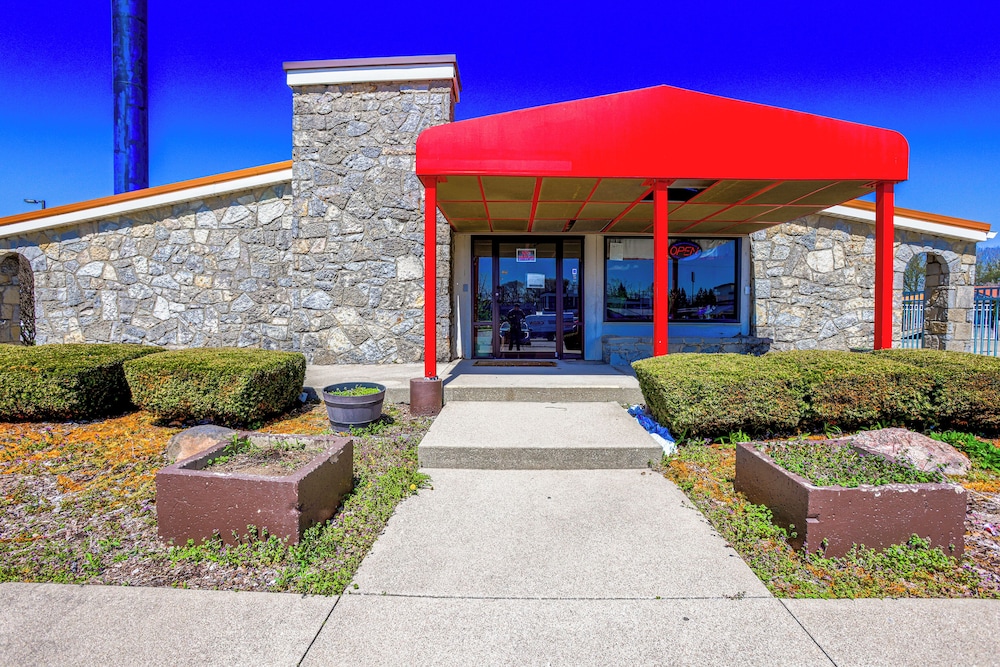 Cozy Garden Inn By OYO Hwy 40 Richmond - photo 66