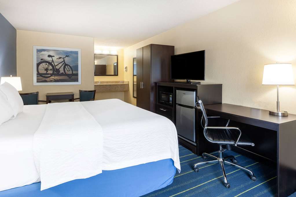 Days Inn by Wyndham Charles Town Harpers Ferry - photo 34
