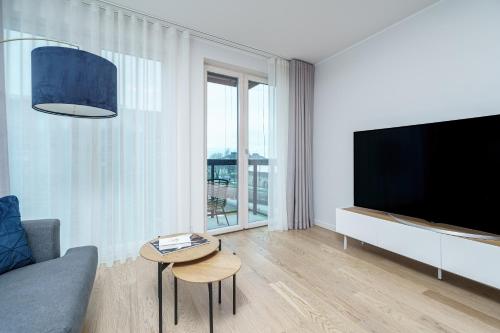 Dream Stay Modern Design Apartments with Balcony & Free parking