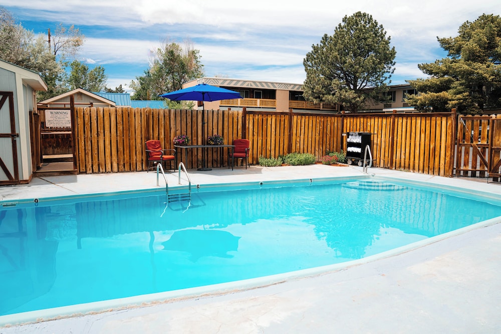 Salida Inn & Monarch Suites - photo 100