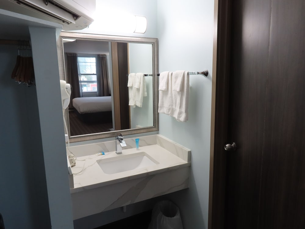 St. Charles Hotel - photo 41