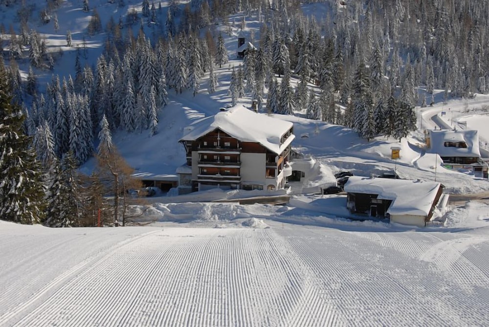 Berghof — hotel in Hermagor
