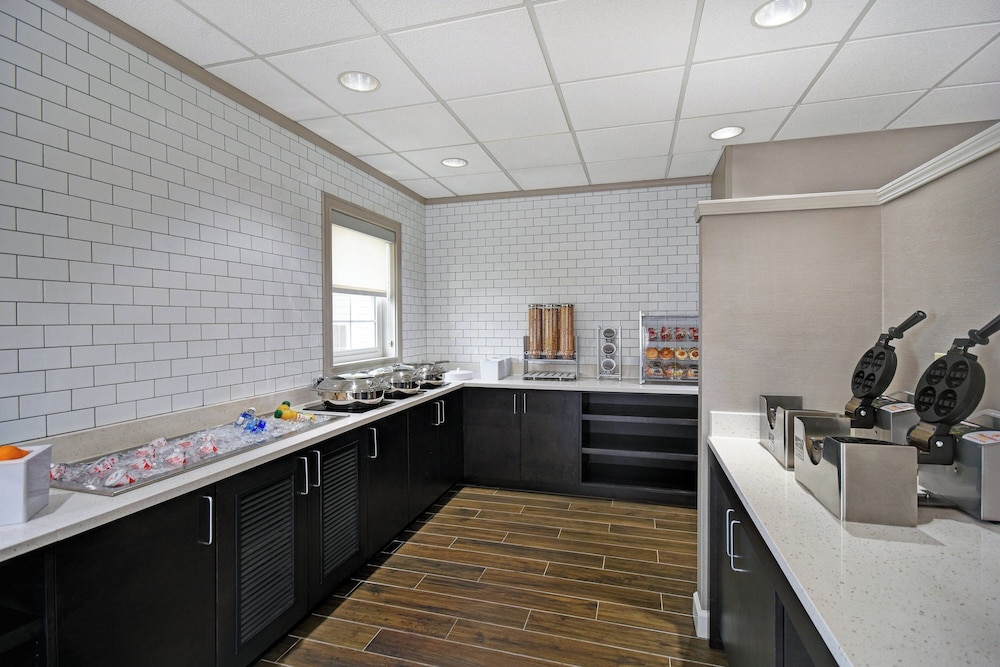 Residence Inn by Marriott Louisville Airport - photo 40