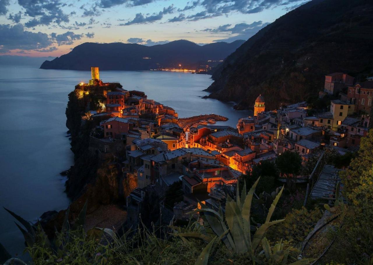 Santa Marta Rooms — Vernazza