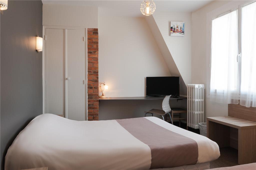 The Originals City Hôtel Le Savoy Caen in Caen, France