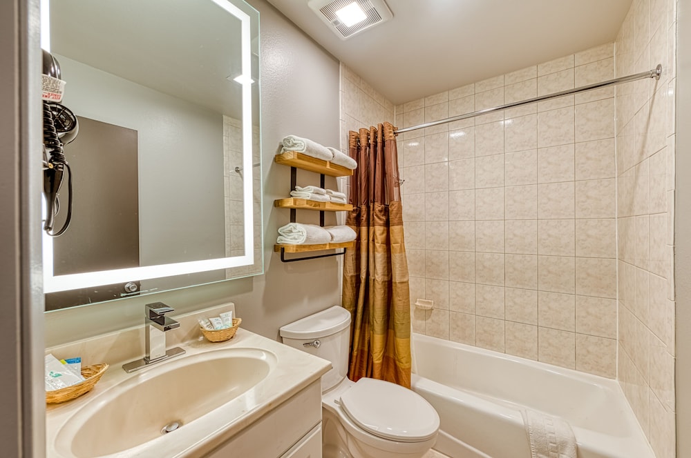 La Mirage Inn Hollywood - photo 21