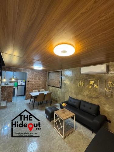 The Hideout Pad - last minute hotel in Unknown City