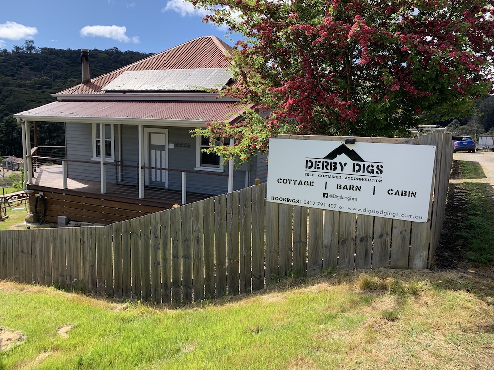 Derby Digs Cottage — 4-Star Luxury Hotel in Derby, Australia