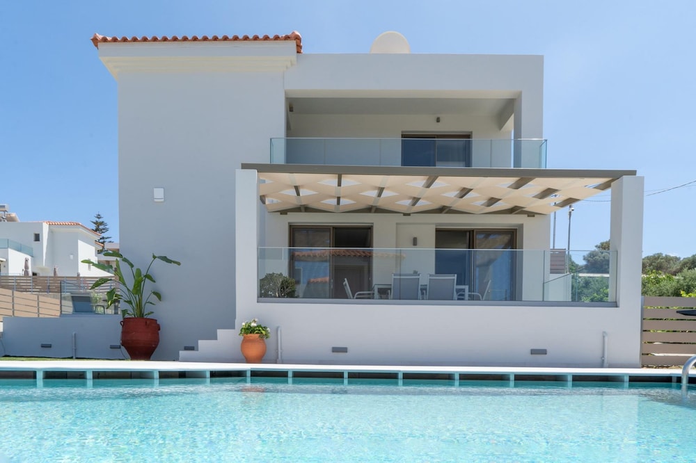 Athel Panoramic View Villas Athina — 4-Star Luxury Hotel in Rethymno, Greece