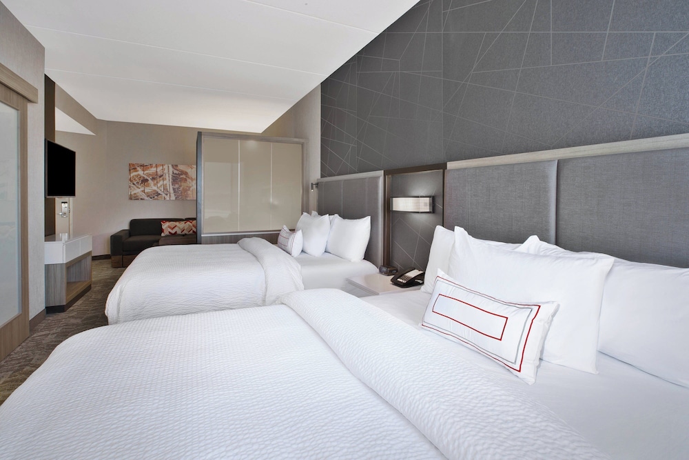 SpringHill Suites by Marriott Chattanooga North Ooltewah - photo 4