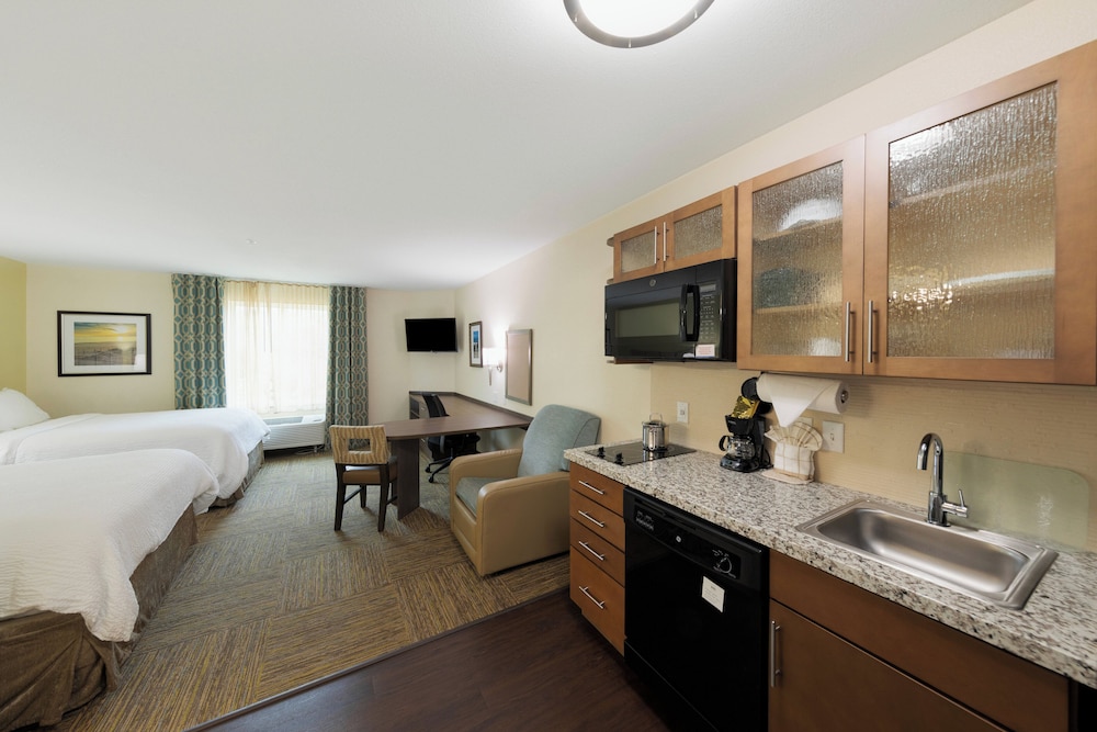 Candlewood Suites Panama City Beach Pier by IHG - photo 30