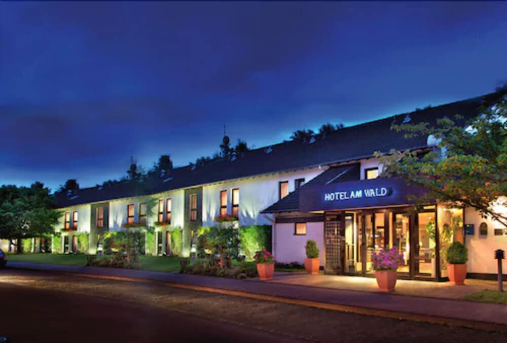 Hotel am Wald — hotel in Monheim