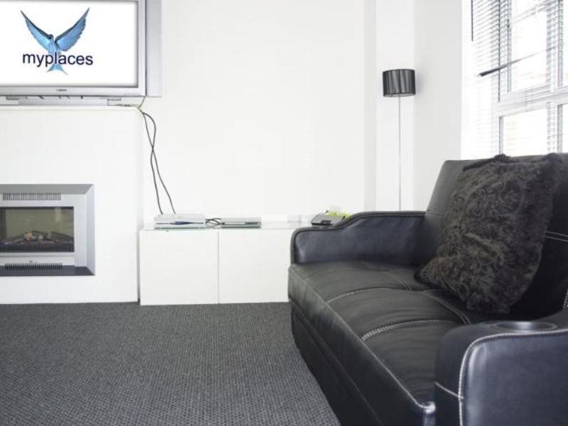 My Places Abbotsfield Court Townhouse 3 — 4-Star Luxury Hotel in Manchester, United Kingdom