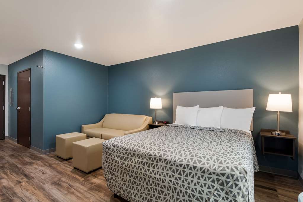 WoodSpring Suites San Antonio UTSA Medical Center - photo 25