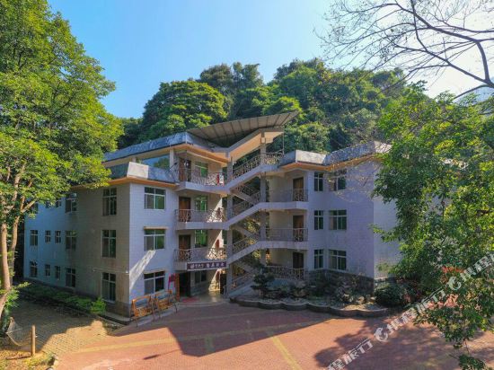 Wild Valley - carbon neutral hotel in Heyuan
