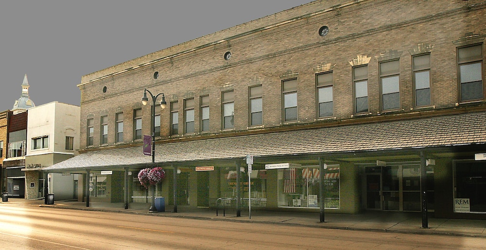 Tremont Inn on Main - photo 21