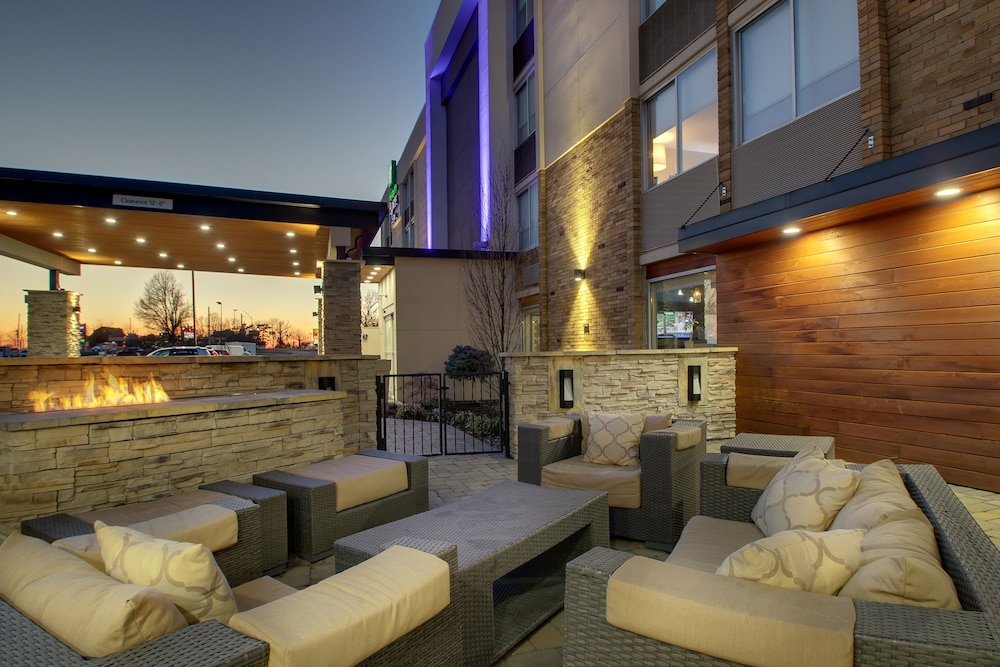 Holiday Inn Express & Suites Wapakoneta by IHG - photo 60