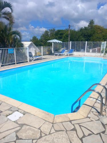 Residence de la baie — 4-Star Luxury Hotel in Les Trois-Ilets, Martinique