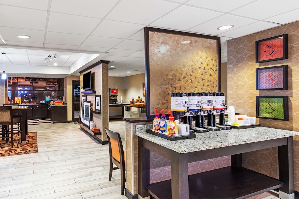 Hampton Inn Aiken - photo 3