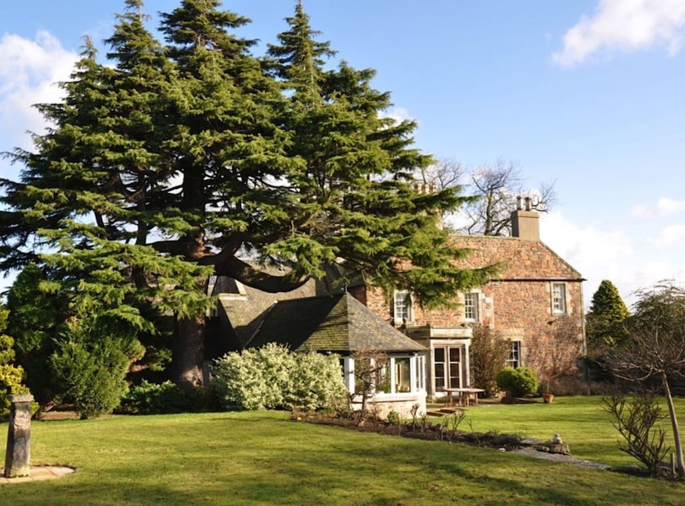 Drem Farmhouse — 4-Star Luxury Hotel in North Berwick, United Kingdom