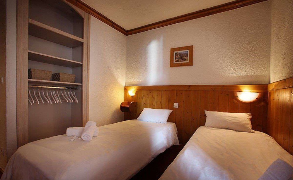 Résidence Chalet des Neiges Hermine — 4-Star Luxury Hotel in Val Thorens, France
